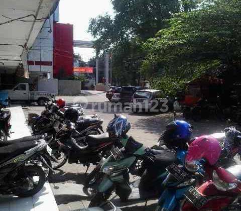 Ruko Bagus 3 Lantai Dekat Pasar Kembang Solo 2