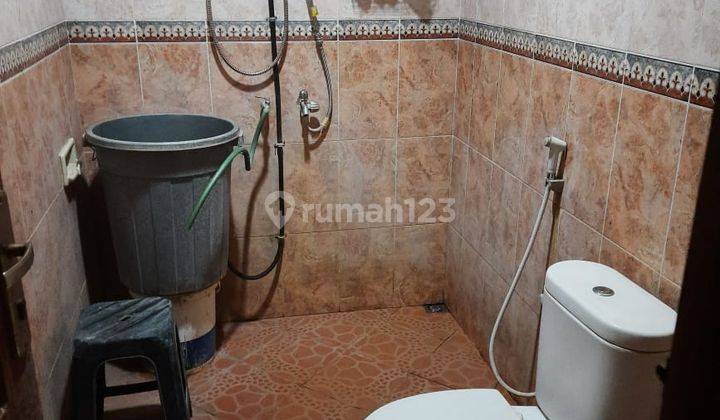 Rumah Modern 2 Lantai di Manahan Solo 3