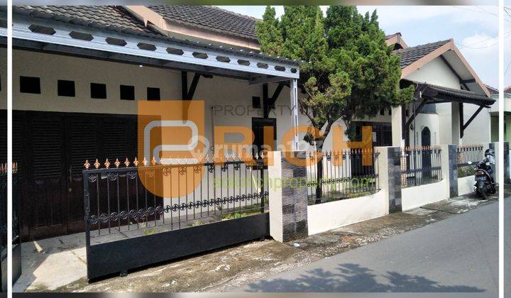 Rumah Lingkungan Nyaman di Colomadu 1