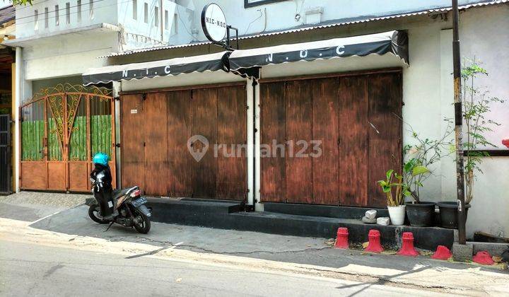 Rumah Mewah 2 Lantai 2 Muka di Laweyan Solo 2