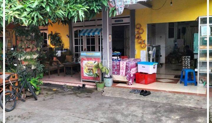 Rumah Halaman Luas Plus Ruang Usaha Di Kadipiro Solo 1