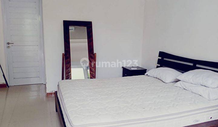 Villa 1 lantai di dewi sri legian deket pantai kuta seminyak sunset road 12