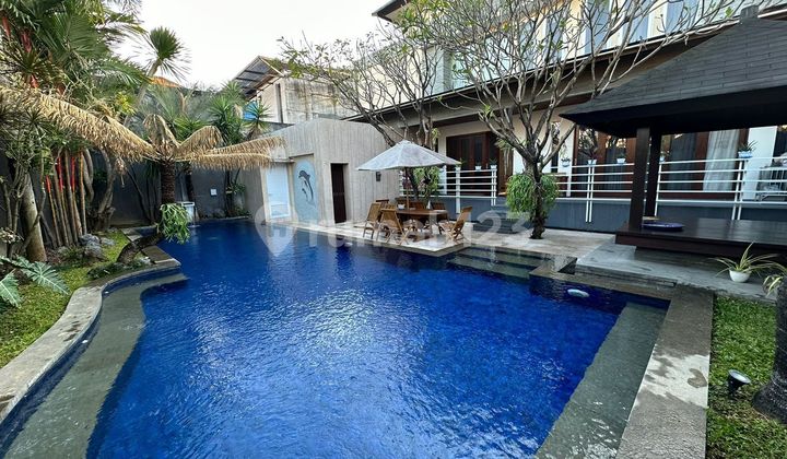 A sturdy luxury house with a modern design in West Gatsu near Muding Dalung Kebo Iwa Kerobokan 2