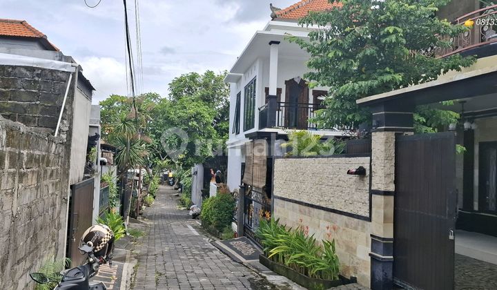 Nice House on Mount Tangkuban Perahu Street, Tegal Buah, West Denpasar, Near Gn. Salak Street, Mount Patas Street. Nice House on Mount Tangkuban Perahu Street, Tegal Buah, West Denpasar, Near Gn. Salak Street, Mount Patas Street.