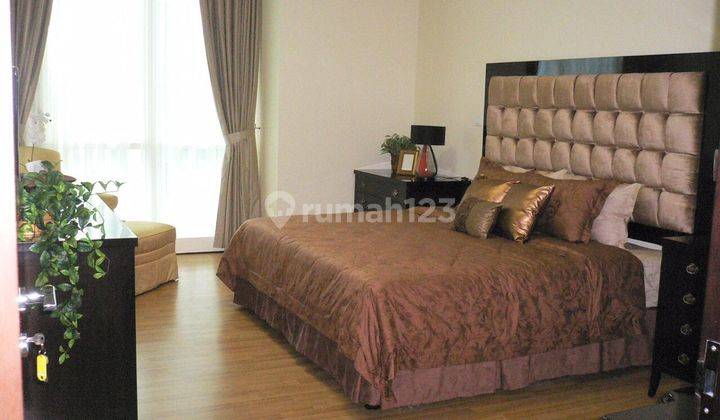 Dijual Apartemen The Peak 3 Beds Size 232 Sqm Full Furnished 2