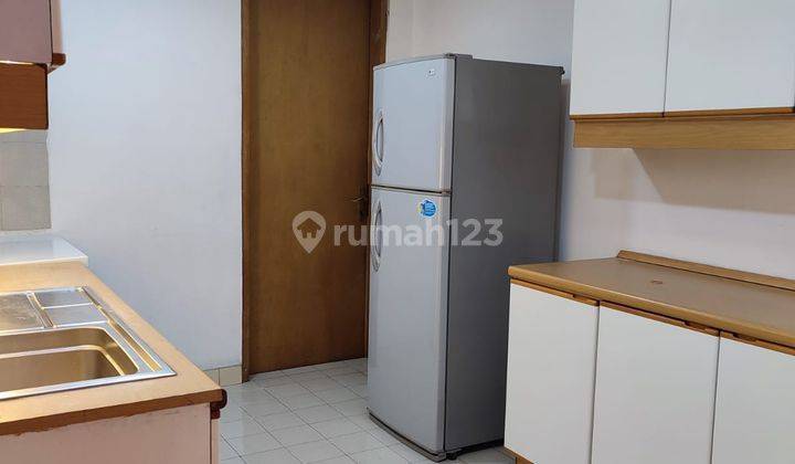 Dijual Apartemen Park Royale Gatot Subroto 3 Bedrooms 2