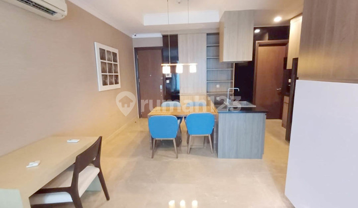 DISEWAKAN APARTEMEN RESIDENCE 8@SENOPATI 2 BEDS 2 BATHS MIDDLE FLOOR