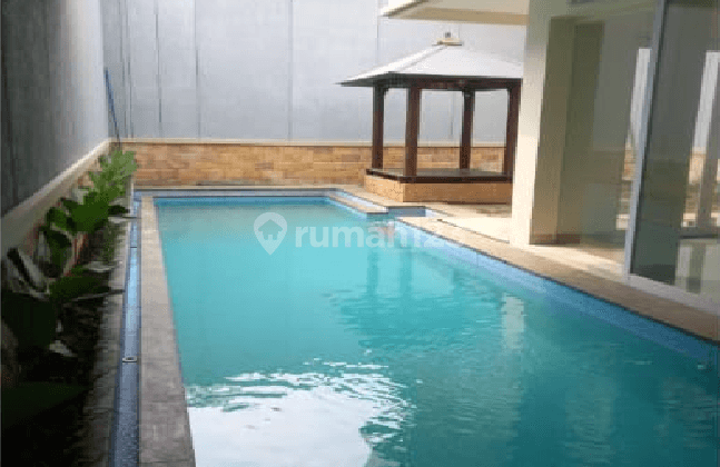 Dijual Townhouse Pejaten 5 Kamart Tidur Dengan Kolam Renang Pribadi 2