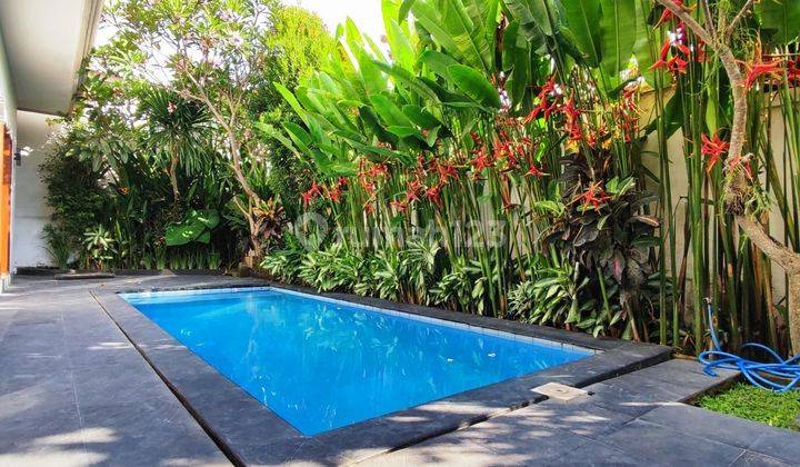 Villa For Rent Yearly Located In Pererenan Beach Furnished Nice SHM - Freehold Certificate in Munduk Kedungu, Pererenan 2