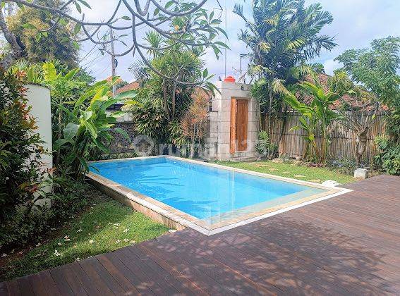 Villa Leasehold Di Umalas Kuwum Furnished HGB - Hak Guna Bangun Bagus 1