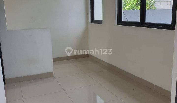 Rumah di Ciputat Amara Botanica Tanggerang Selatan Lt.104 M 2