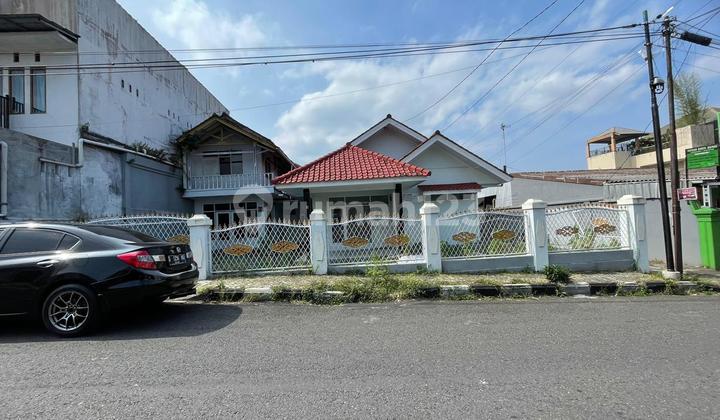 Rumah Strategis di Pusat Kota Kuningan Jawa Barat