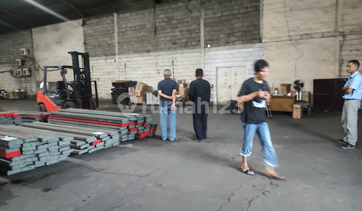 Gudang siap pakai dekat pintu tol Plumbon  2