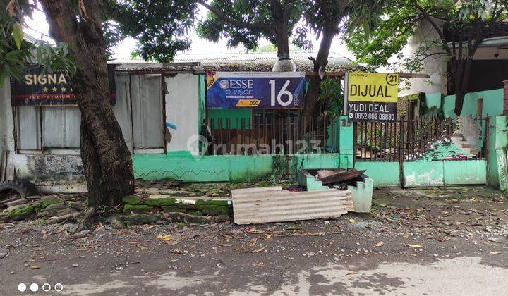 Rumah hitung tanah bentuk kotak akses truk dekat pusat keramaian  1