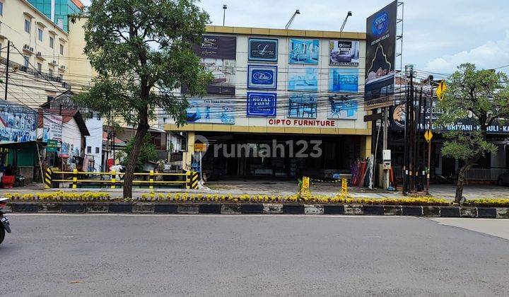 Ruang usaha dekat CSB Mall Cirebon   1