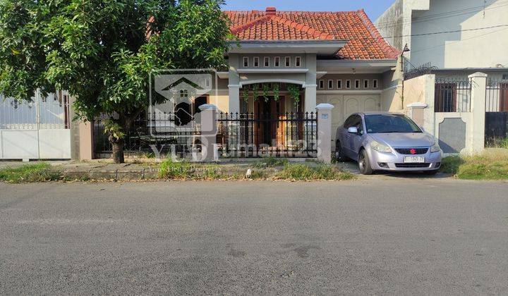 Rumah strategis di kota Cirebon cocok buat usaha dan hunian  1