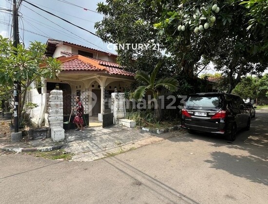 Rumah Hook Strategis Dekat Eks Surya Toserba Rajawali Kota Cirebon 1