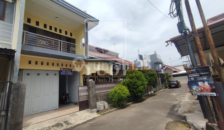 Neat House in the Campus / Education Area of Cirebon City 2