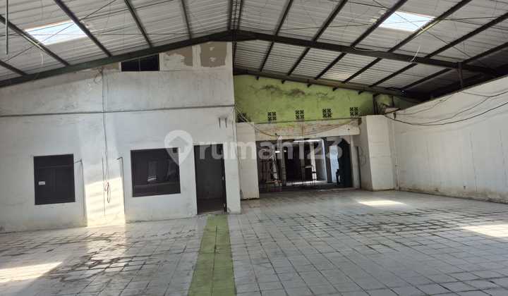 Warehouse on the Side of the Main Road in Cirebon City, Container Access. Warehouse on the Side of the Main Road in Cirebon City, Container Access.