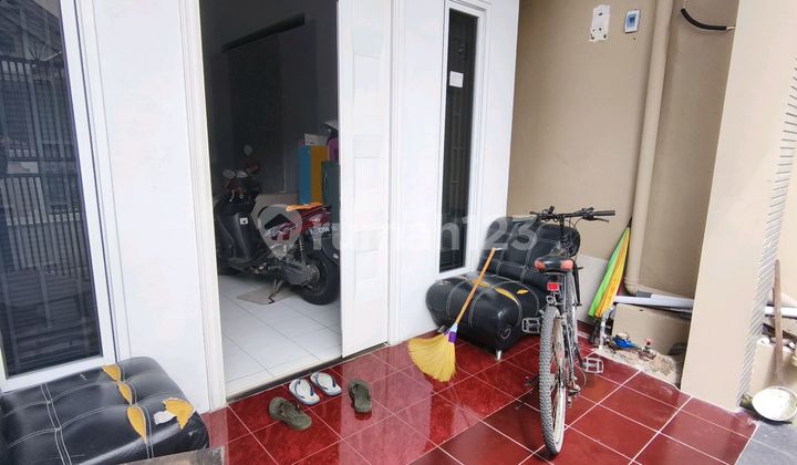 Rumah Rapi Full Furnished Dekat Csb Mall Bebas Banjir 2