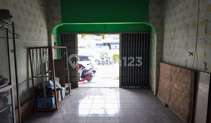 Shop House by the Main Road Near Traditional Market in Cirebon City 1