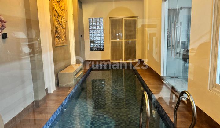Disewakan Rumah + Kolam Renang Pribadi di Kota Cirebn 1
