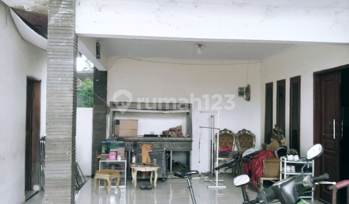Rumah Berhalaman Luas Cocok Buat Kantor Di Pusat Kota Cirebon  2