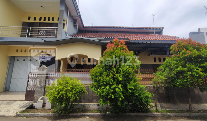 Neat House in the Campus / Education Area of Cirebon City 1