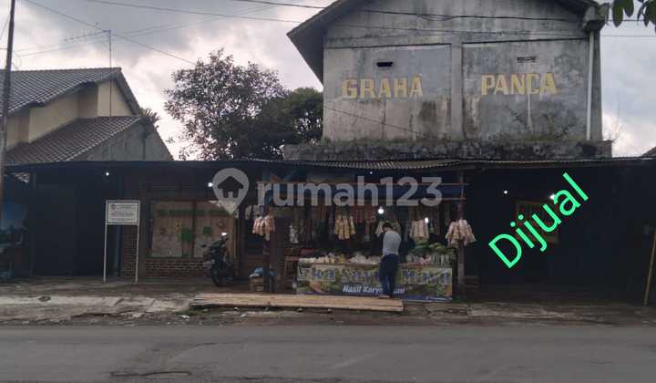 Building in the Panawuan Tourism Area 2