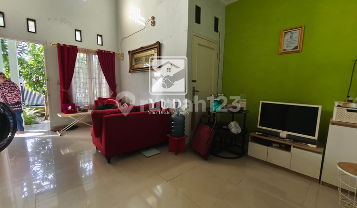 Ready-to-Occupy House in Tirtayasa Regency Complex - Kedawung 2
