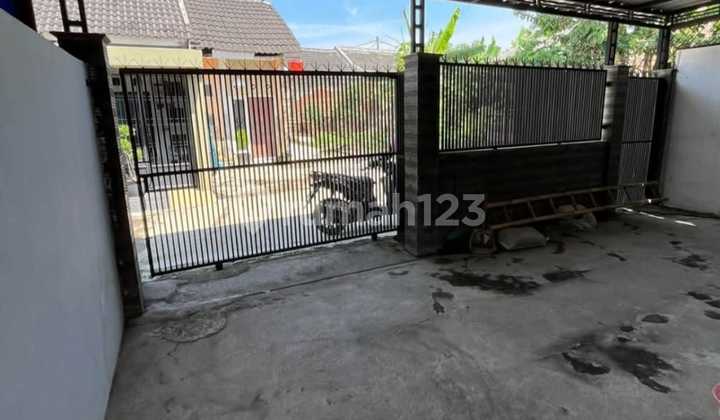 Rumah Rapi Di Dalam Komplek Perumahan Di Cempaka Kedawung 2