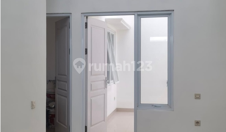 Rumah Siap Huni Di Verona Hills Dekat Pintu Toll 2