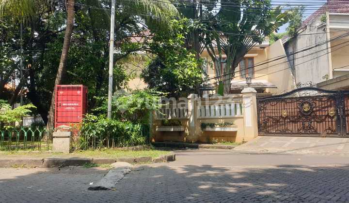 Rumah Mewah di Jalan Bonang Pegangsaan di Menteng 2