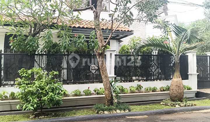 Rumah Lelang di Komplek Bank Niaga di Pejaten Pasar Minggu