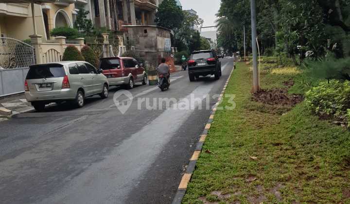 Rumah 3Lnt di Jl Raya Gading Kusuma Kelapa Gading 2