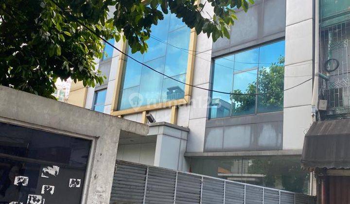 Ruko di Jl.Mampang Prapatan Raya 759 m Cocok Showroom HGB Baru 8