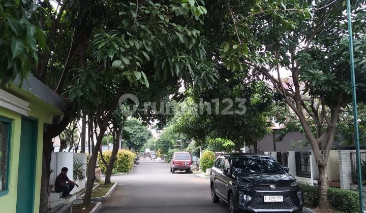Rumah di Bintaro Jaya Sektor 3 SHM dekat STAN 2