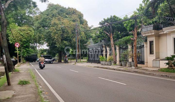 Rumah Lama Murah di Jl Adhyaksa IX Jakarta Selatan 2