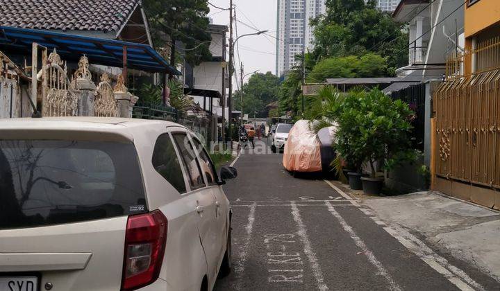 Rumah Lama Murah LT 373m² di Wilayah Tanah Abang Jakpus SHM 2