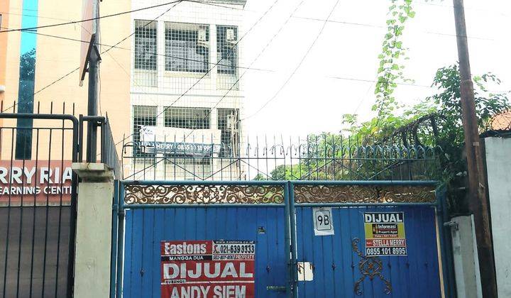 Rumah Petojo Utara di Jl Pembangunan II Lt 170 m2 Harga Nego 1