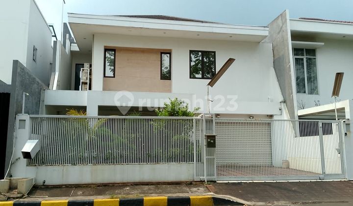 Rumah Bagus LT 300m² di Taman Kebon Jeruk Kembangan Rumah Bagus LT 300m² di Taman Kebon Jeruk Kembangan