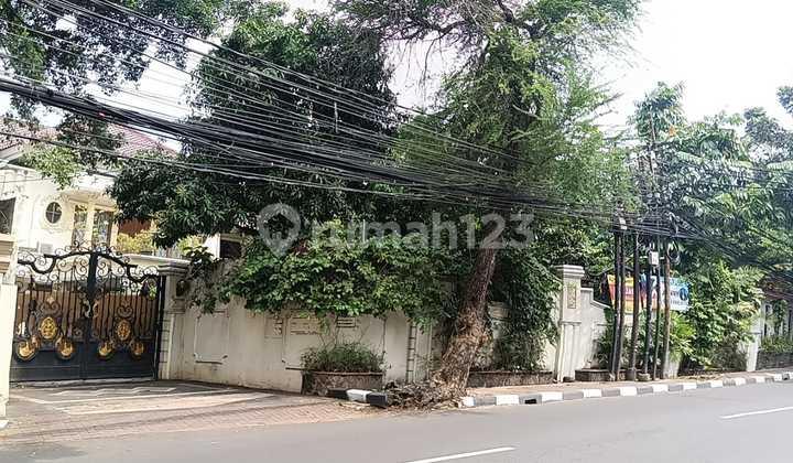 Rumah Mewah di Pancoran Timur Raya di Pinggir Jalan 2