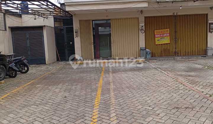 Own a Modern Shop House at Rukan Crown Palace