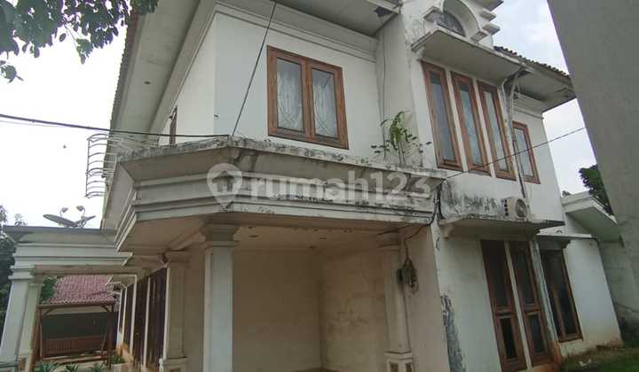 Spacious House in the Deplu Complex Opposite Budi Luhur University, Ciledug 2