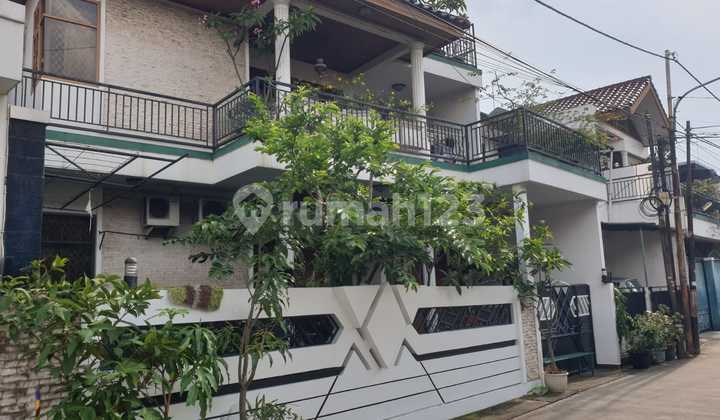 2-story House on Benda Jaya South Street, Duren Sawit, East Jakarta