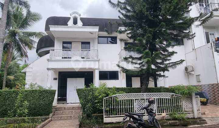 Rumah Huk di Cluster River Park Residence di Tangerang Selatan Rumah Huk di Cluster River Park Residence di Tangerang Selatan