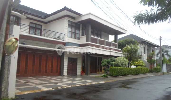 2-story house on Kemang Utara Street in Bangka.