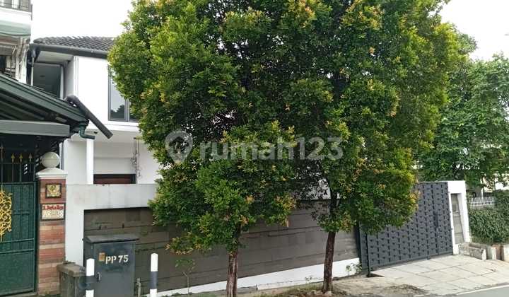 Luxury House on Jl Deplu Raya in Pondok Pinang Center 2