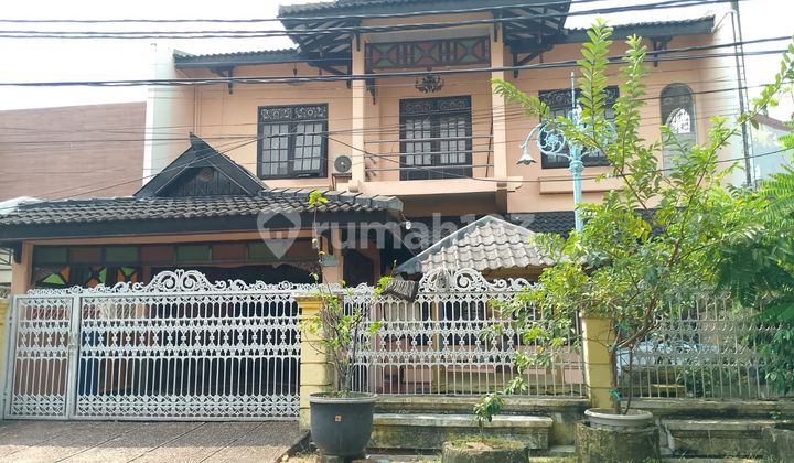 Rumah Moderen di Jl Rahardja Pondok Indah Jaksel