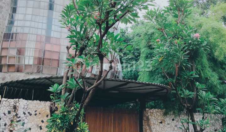 2-Story Hook House in Kelapa Gading, North Jakarta. 2